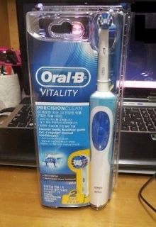   Precision Clean Electric rechargeable Toothbrush +2 Brush Heads