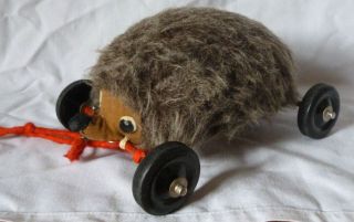   70S**HED​GEHOG ON WHEELS**BY MERRYTHOUGHT , UNUSUAL SOFT TOY