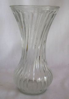VINTAGE SMALL HOOSIER VASE   CLEAR GLASS with SWIRLED RIBBED PATTERN 