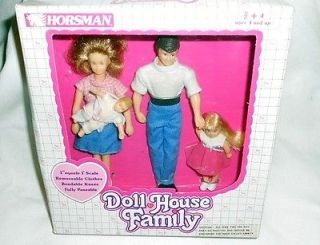   1990 POSEABLE HORSMAN DOLL HOUSE FAMILY MOM DAD SISTER BABY *NRFB