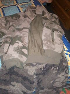   Hunting Clothing Set from Cabelas in EXCELLENT Shape (Dry Plus