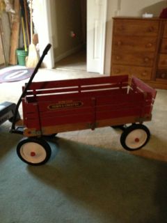 Radio Flyer Town & Country Wagon Red vintage early 1980s good 