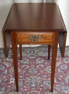 ANTIQUE Cherry Side/ End Drop Leaf Pembroke Table With Drawer