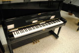 yamaha piano in Upright