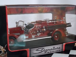 New In Box** 1938 Ahrens Fox VC Fire Truck 1.43 Scale