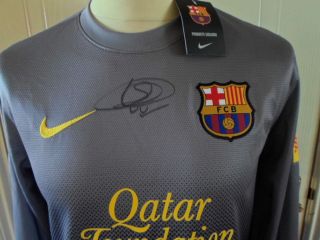 Victor Valdes Signed Barcelona 2012 2013 Goalkeeper Football Shirt 