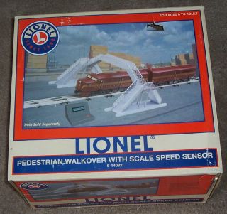 New Lionel 6 14082 Pedestrian Walkover with scale speed sensor