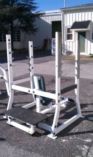 hammer strength bench in Strength Training
