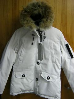 canada goose parka in Womens Clothing
