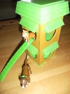   SUNSHINE FAMILY PETS AND THEIR WORLD CAT DOG HOUSE  vintage  1975