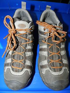 Womens Very nice Condition CHACO Shoes Canyonland Low Mocha Sneakers 