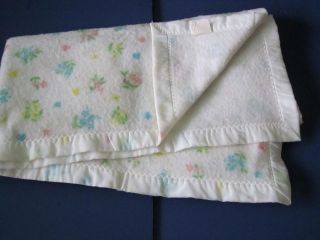 Vintage Chatham Floral Thermal Nylon Acrylic Blanket 41 x 45 Baby Pink 