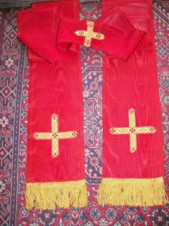 RED WATERSILK VESTMENT CLERGY STOLE W/GOLD CROSS & FRINGE SELF LINED