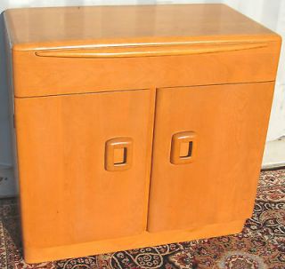 FINE 1954 HEYWOOD WAKEFIELD CHAMPAIGN MAPLE SIDEBOARD MINT CONDITION