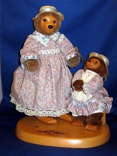 RAIKES bears Lucille & Daphne on wooden base 1991 Mothers Day