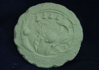 SMALL LADYBUG WELCOME CONCRETE CEMENT PLASTER GARDEN MOLD 7128