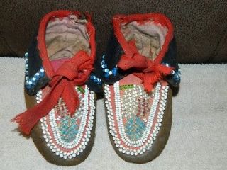   Iroquois Native American Indian Childs Beaded Deerskin Moccasins  VGC