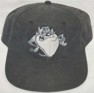 looney tunes snapback in Clothing, 