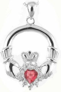 claddagh necklace in Jewelry & Watches