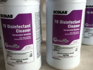 LOT OF 7 32 FL OZ BOTTLES ECOLAB TB DISINFECTANT CLEANER OASIS PRO