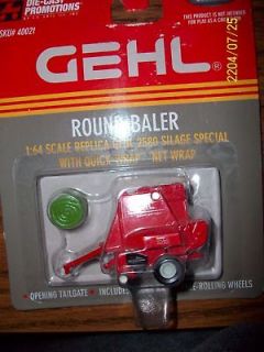 GEHL Baler Model 2580 1/64 farm toy round baler