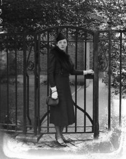 4x5 NEG. Chicago lady, Mrs. Sidney Gorham Jr. 1936