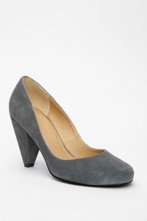 UO Suede Pump   Urban Outfitters