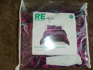 Newly listed Twin/XL Twin Comforter Set by Room Essentials