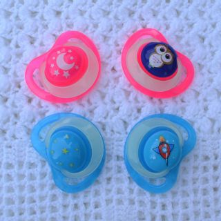 PJs ♥♥ Small ♥♥ Pink or Blue ♥♥ DUMMY PACIFIER + MAGNET 4 