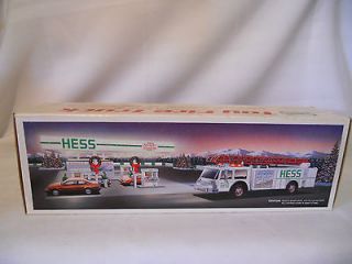 1989 HESS TOY FIRE TRUCK NEW IN ORIGINAL BOX