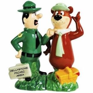 Hanna Barbera Ranger Smith & Yogi Bear Salt & Pepper Shakers Figurines 