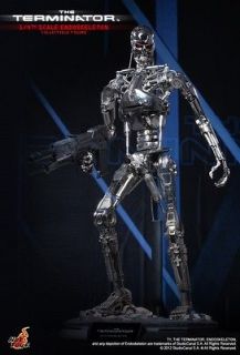 Hot Toys 1/4 QS002   The Terminator Endoskeleton Collectible Figure