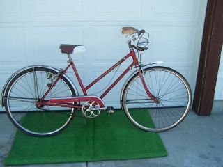 VINTAGE 1959 SCHWINN LADIES BIKE RED TRAVELER W/GENERATOR 3SPD