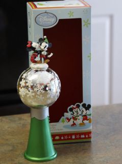 New  MICKEY & MINNIE Share the Magic Christmas Tree Topper