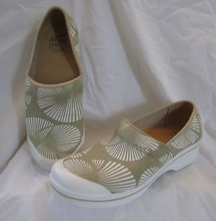 DANSKO Volley Chino Palm Frond Canvas Comfort Clogs Nursing Shoes Sz 