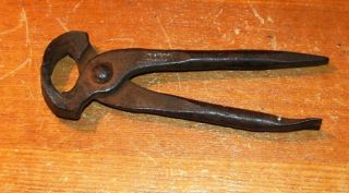 VINTAGE ANTIQUE HORSESHOE NAIL PULLER NIPPER CUTTER PLIERS MARKED CS 