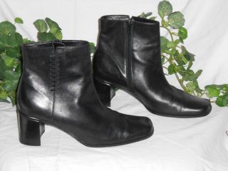 Ladies Liz Claiborne Villager Black Low Cut Leather Wedge Heel Boots 