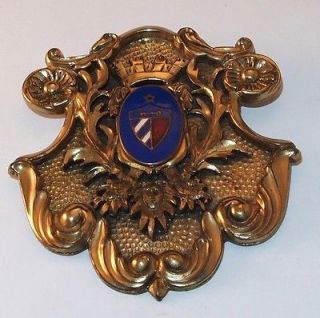 brass goldtone large crest vintage pendant brooch pin time left