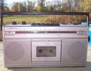 VINTAGE Emerson Portable AM FM Cassette Player and Recorder