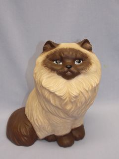 Himalayan/Ragd​oll Cat Figurine 8 In Tall Realistic Handpainted 