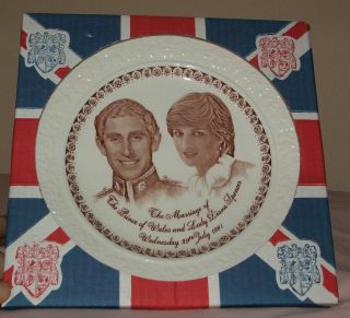   WEDDING PLATE FOR PRINCE CHARLES AND LADY DIANA, MINTNEW IN BOX
