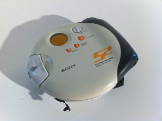 Sony Sports S2 Metal Body D SJ301 G Protection Walkman Portable CD 