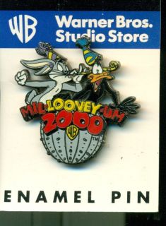 Daffy Duck Bugs Bunny celebrate 2000 Millooneyum enameled hat pin new 