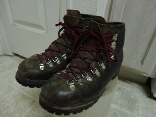 VINTAGE 70S VASQUE HIKING BOOTS MADE IN USA USED CONDITION GOOG 