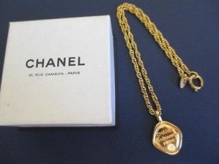 newly listed authentic chanel vintage cc 31 rue cambon necklace