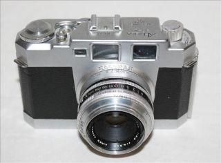 Vintage Aires IIIA 35mm Rangefinder Camera   45mm 2.8 Lens