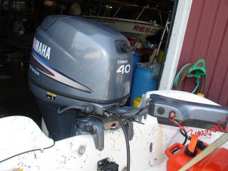 2006 Yamaha 40 HP 4 Stroke Outboard Motor Tiller 20 Shaft Boat Engine 