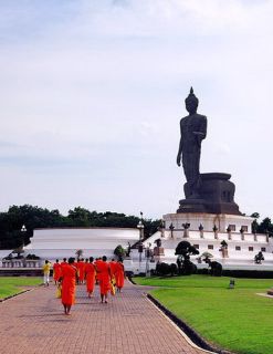 Old Bronze Thai Buddha Phra Leela Sukhothai Buddha