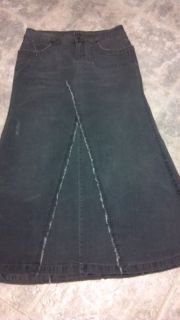 Womens or Juniors Younique long stretch denim jean skirt size 9 or 11