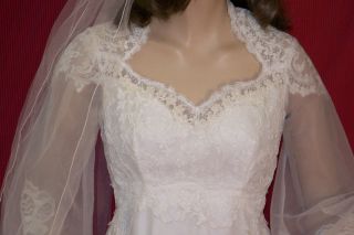 Alfred Angelo Vintage Wedding Gown Sz 8 MSRP $500